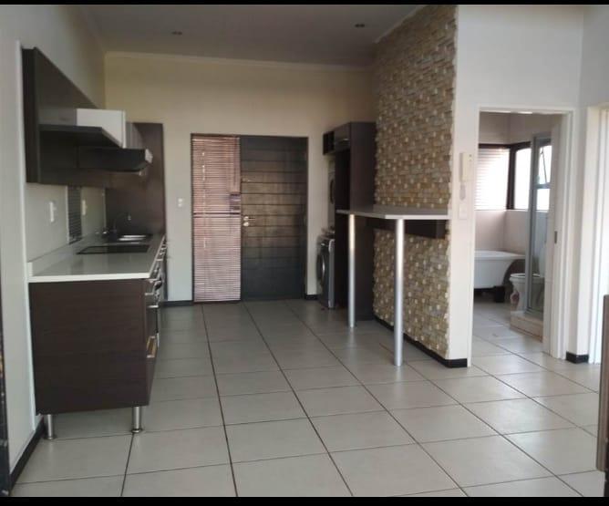 To Let 1 Bedroom Property for Rent in Greenstone Hill Gauteng