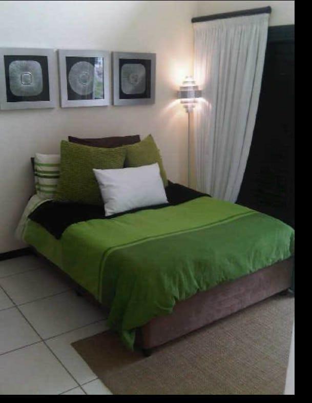 To Let 1 Bedroom Property for Rent in Greenstone Hill Gauteng