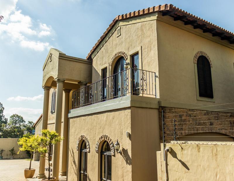 6 Bedroom Property for Sale in Beverley Gauteng