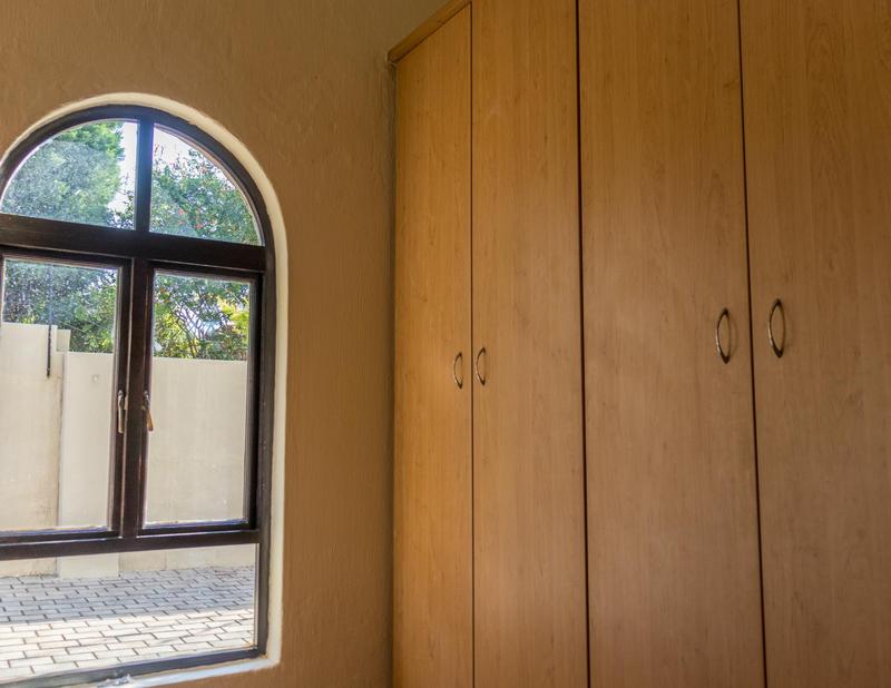 6 Bedroom Property for Sale in Beverley Gauteng