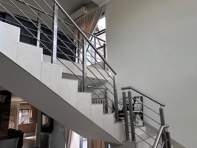 5 Bedroom Property for Sale in Zambezi Country Estate Gauteng