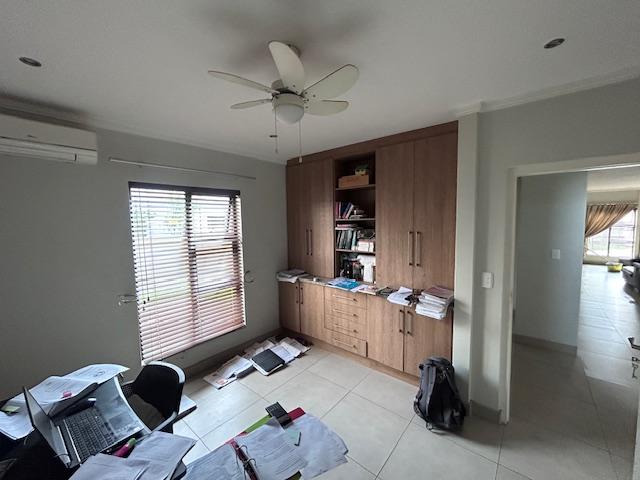 5 Bedroom Property for Sale in Zambezi Country Estate Gauteng