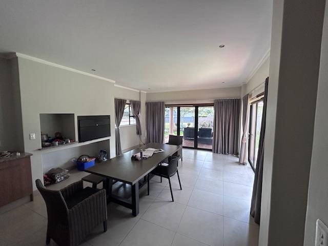 5 Bedroom Property for Sale in Zambezi Country Estate Gauteng