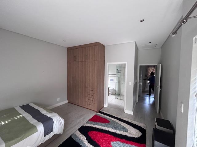 5 Bedroom Property for Sale in Zambezi Country Estate Gauteng
