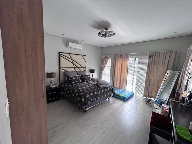 5 Bedroom Property for Sale in Zambezi Country Estate Gauteng