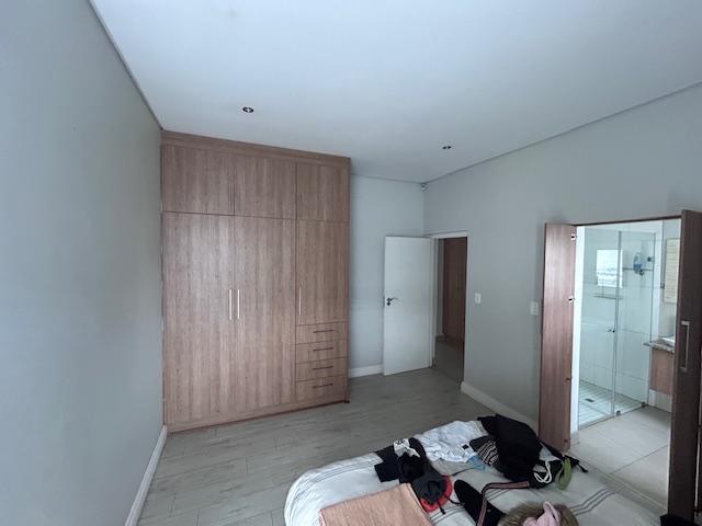 5 Bedroom Property for Sale in Zambezi Country Estate Gauteng