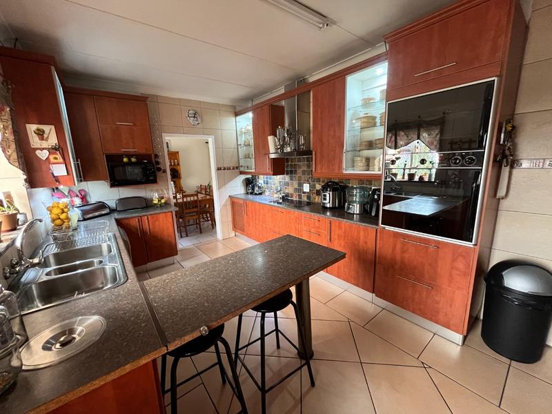 3 Bedroom Property for Sale in Greenhills Gauteng