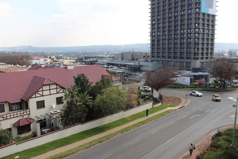 To Let 2 Bedroom Property for Rent in Bedford Gardens Gauteng