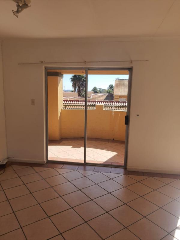 To Let 2 Bedroom Property for Rent in Mooikloof Ridge Gauteng