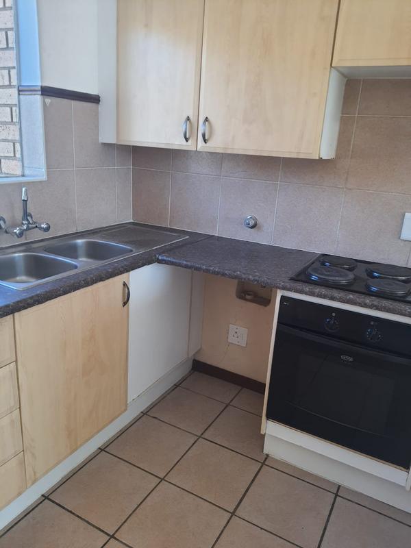 To Let 2 Bedroom Property for Rent in Mooikloof Ridge Gauteng