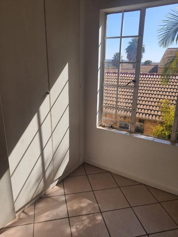 To Let 2 Bedroom Property for Rent in Mooikloof Ridge Gauteng