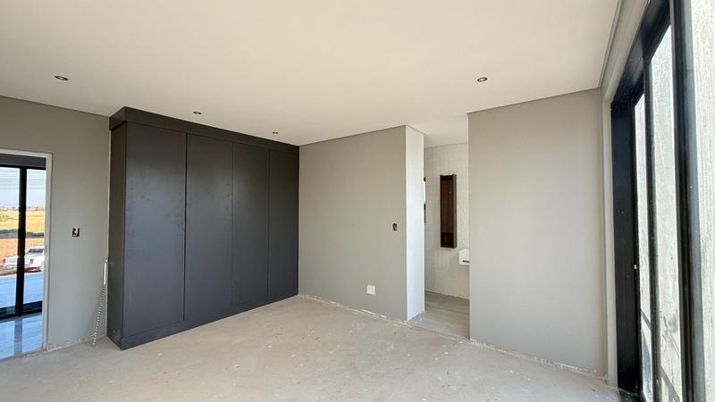 4 Bedroom Property for Sale in Midstream Heights Gauteng