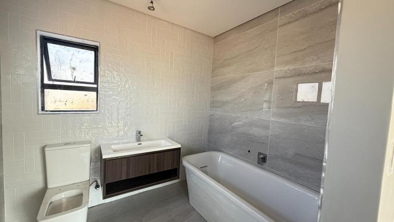 4 Bedroom Property for Sale in Midstream Heights Gauteng