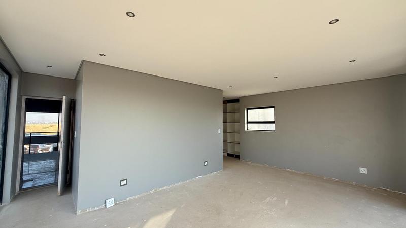 4 Bedroom Property for Sale in Midstream Heights Gauteng