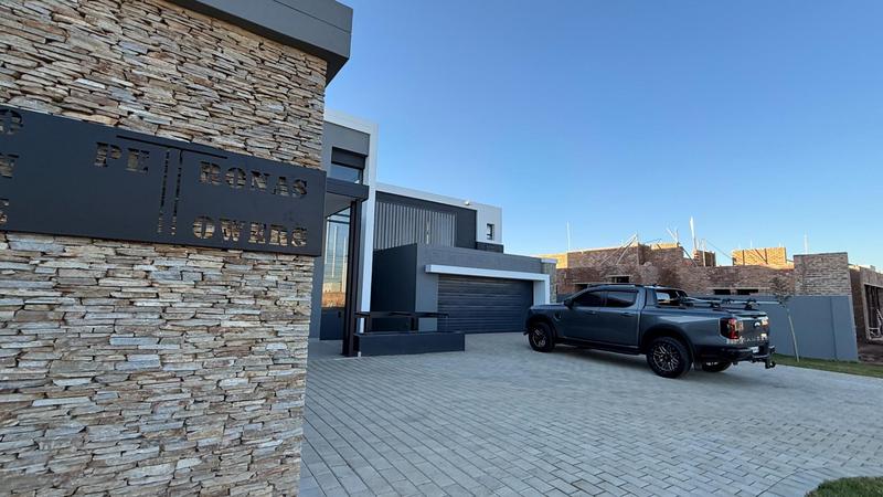 4 Bedroom Property for Sale in Midstream Heights Gauteng