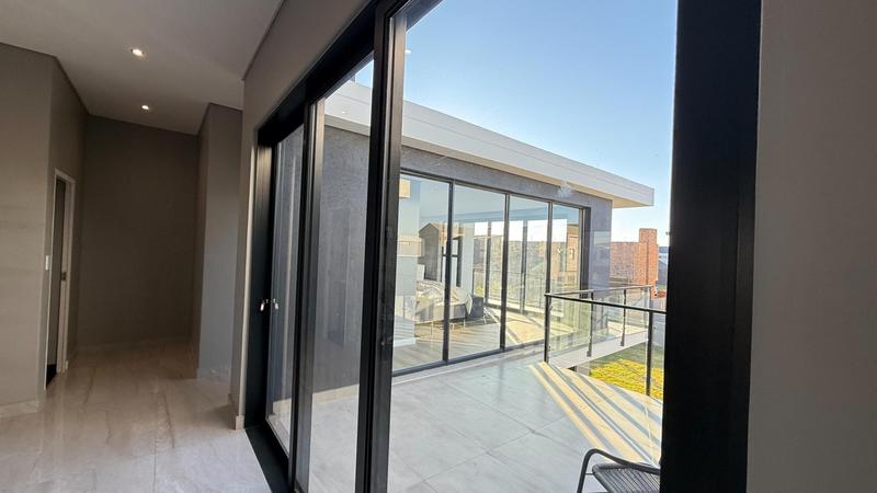 4 Bedroom Property for Sale in Midstream Heights Gauteng