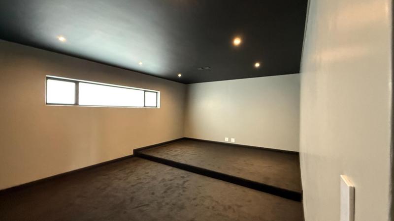 4 Bedroom Property for Sale in Midstream Heights Gauteng