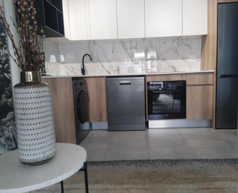 To Let 1 Bedroom Property for Rent in Waterfall Gauteng