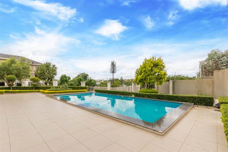 To Let 3 Bedroom Property for Rent in Broadacres Gauteng