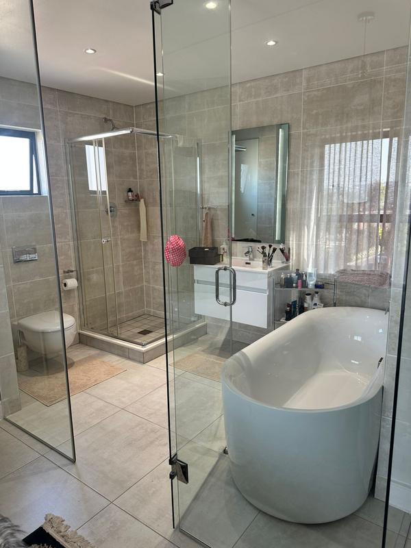 3 Bedroom Property for Sale in Waterfall Gauteng