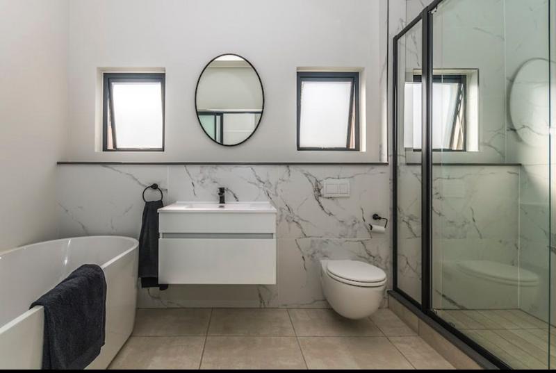 3 Bedroom Property for Sale in Waterfall Gauteng