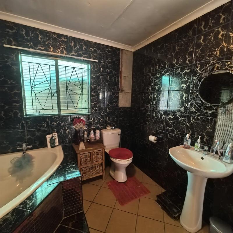 Commercial Property for Sale in Tenacre A H Gauteng