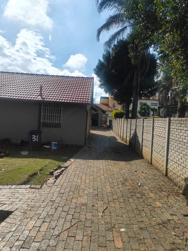 To Let 3 Bedroom Property for Rent in Johannesburg Gauteng