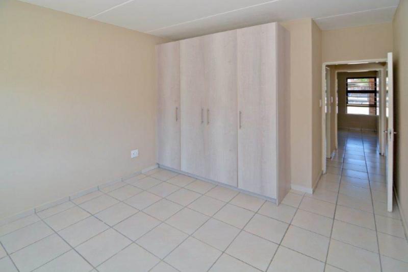 To Let 2 Bedroom Property for Rent in Karenpark Gauteng