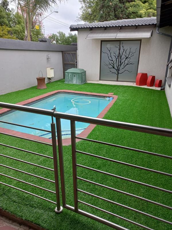 To Let 4 Bedroom Property for Rent in Claremont Gauteng