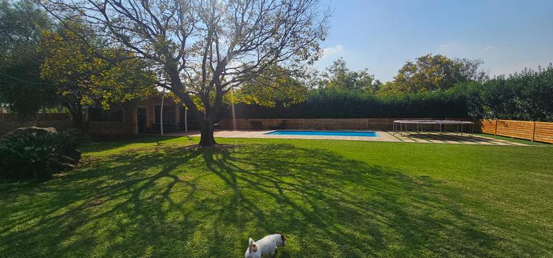 4 Bedroom Property for Sale in Haakdoornboom AH Gauteng