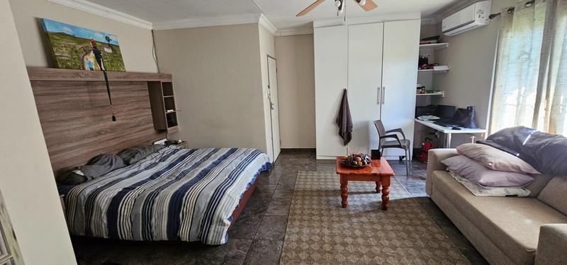 4 Bedroom Property for Sale in Haakdoornboom AH Gauteng