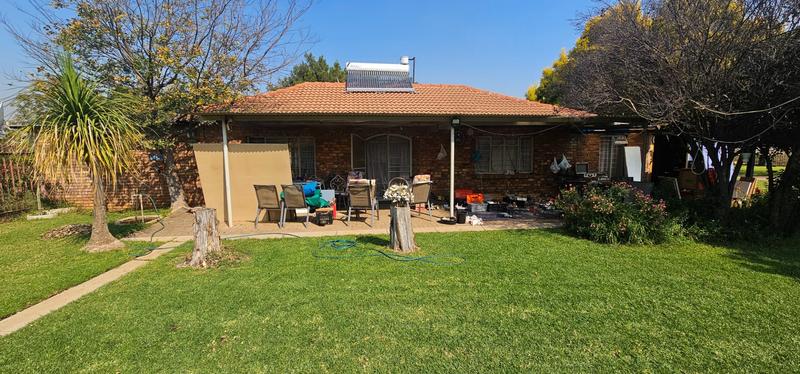 4 Bedroom Property for Sale in Haakdoornboom AH Gauteng
