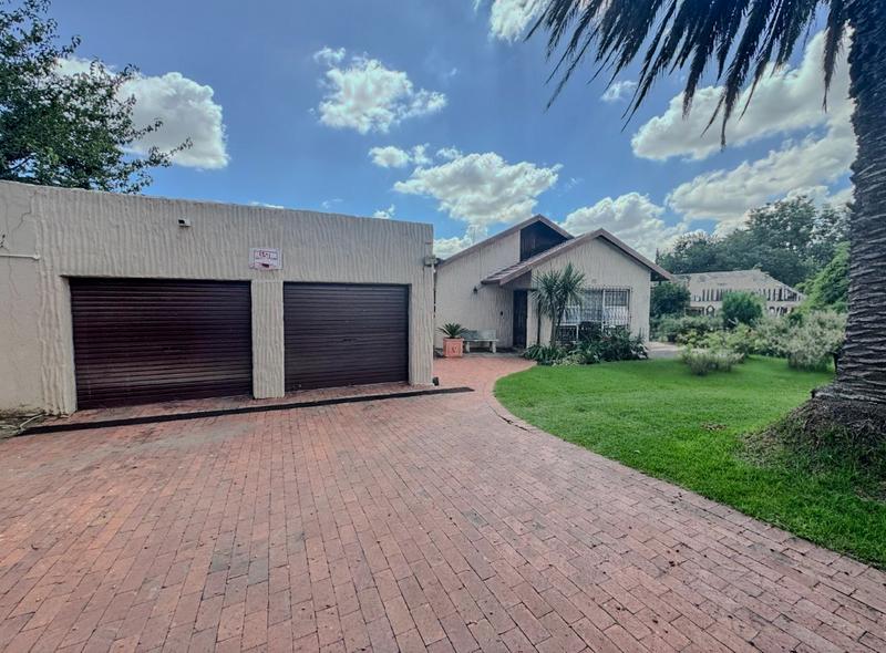 4 Bedroom Property for Sale in Ormonde View Gauteng