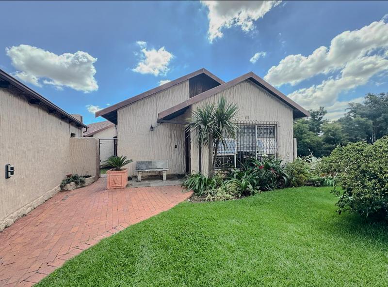 4 Bedroom Property for Sale in Ormonde View Gauteng