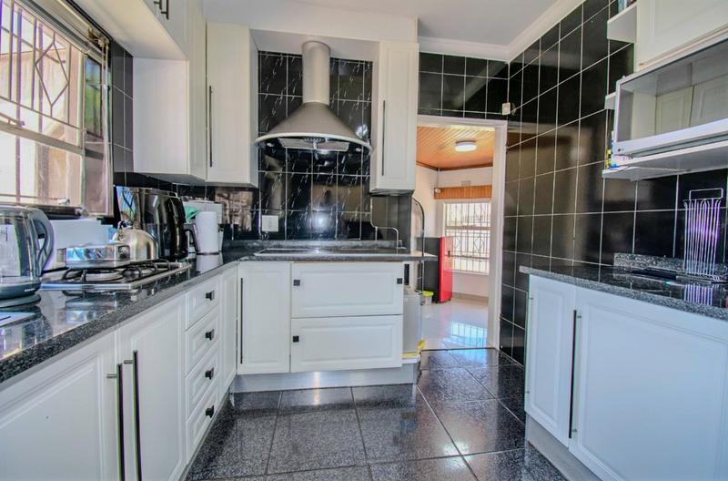 4 Bedroom Property for Sale in Ormonde View Gauteng