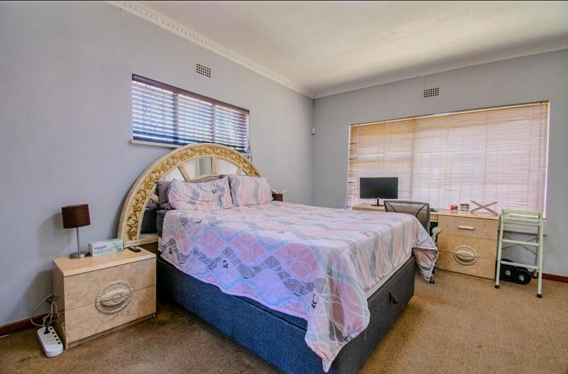 4 Bedroom Property for Sale in Ormonde View Gauteng