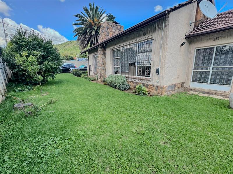 4 Bedroom Property for Sale in Ormonde View Gauteng