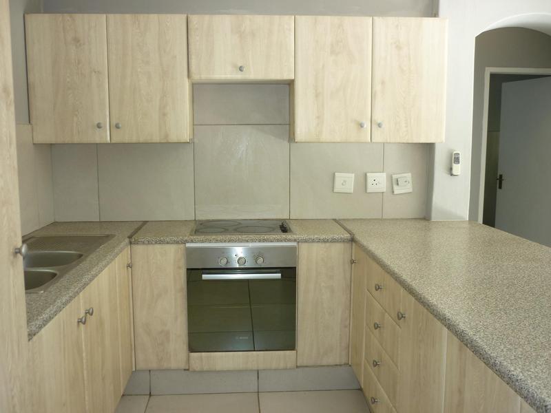 To Let 2 Bedroom Property for Rent in Fourways Gauteng