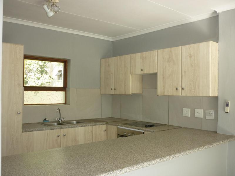 To Let 2 Bedroom Property for Rent in Fourways Gauteng