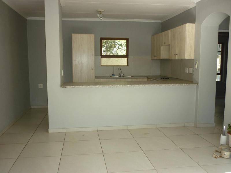 To Let 2 Bedroom Property for Rent in Fourways Gauteng