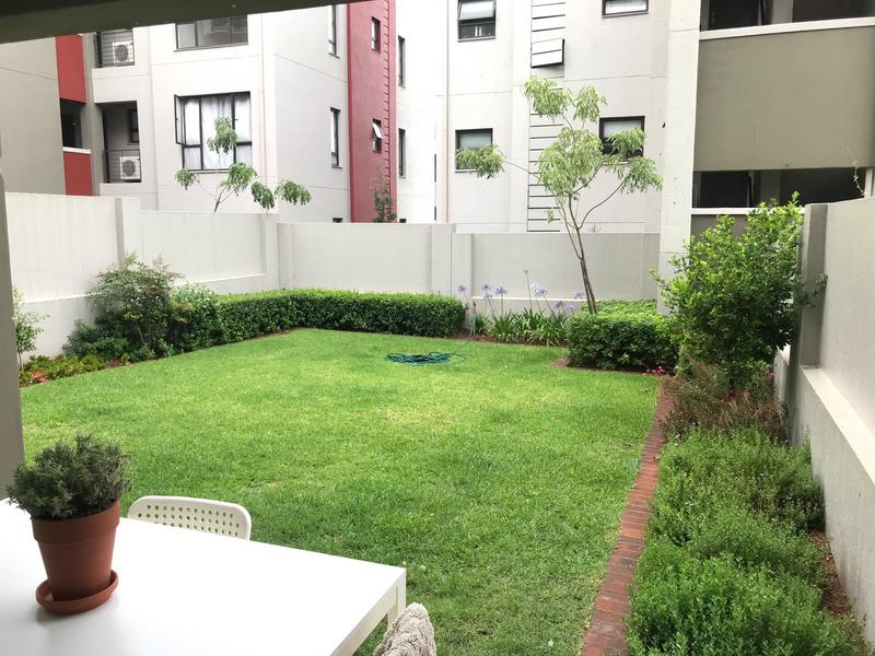 To Let 1 Bedroom Property for Rent in Lonehill Gauteng