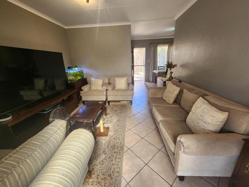 2 Bedroom Property for Sale in Highveld Gauteng