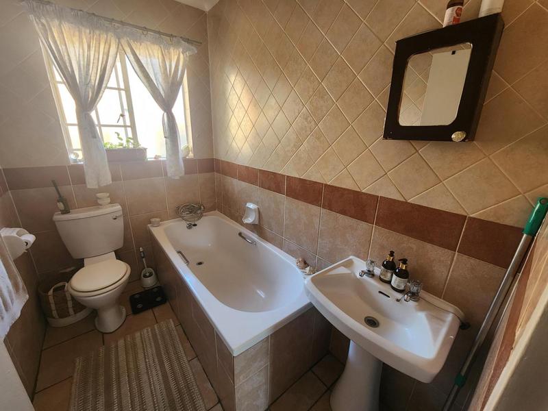 2 Bedroom Property for Sale in Highveld Gauteng