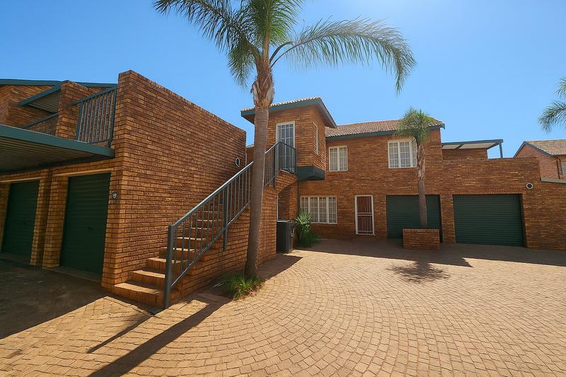 2 Bedroom Property for Sale in Highveld Gauteng