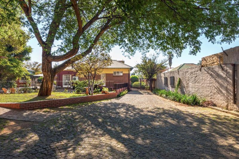 4 Bedroom Property for Sale in South Kensington Gauteng