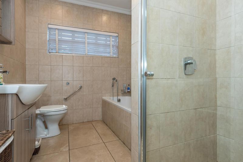4 Bedroom Property for Sale in South Kensington Gauteng