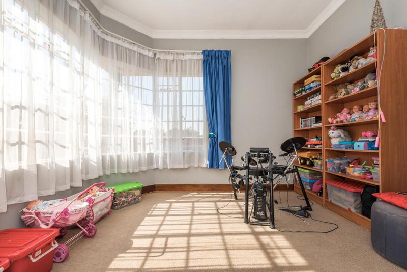 4 Bedroom Property for Sale in South Kensington Gauteng