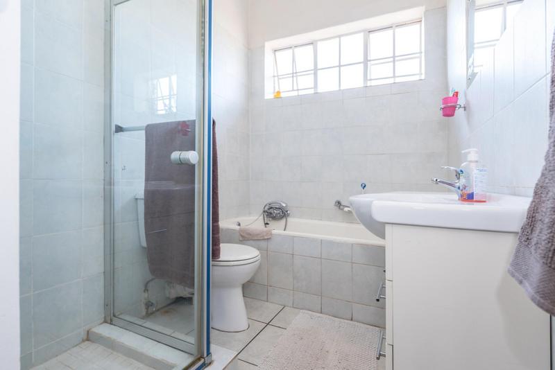 4 Bedroom Property for Sale in South Kensington Gauteng