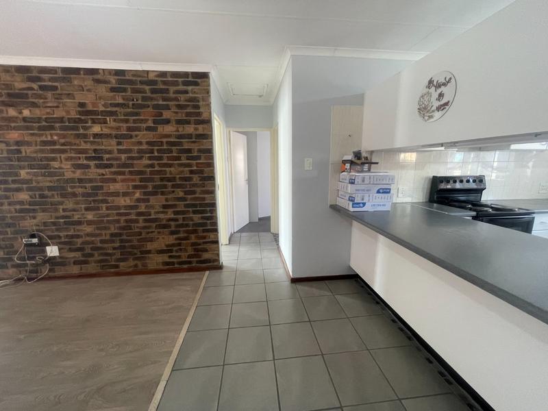 To Let 2 Bedroom Property for Rent in Noordheuwel Gauteng