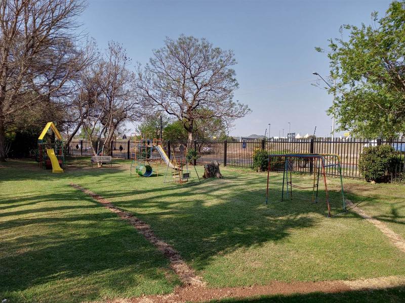 To Let 3 Bedroom Property for Rent in Hazelwood Gauteng